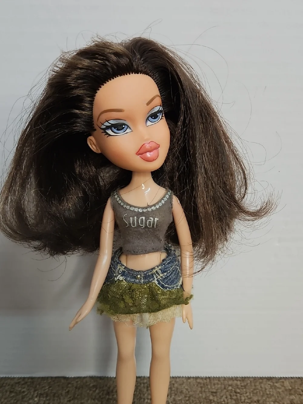 Bratz Yasmin MGA Doll 2001 Y2K Outfit Dark Hair